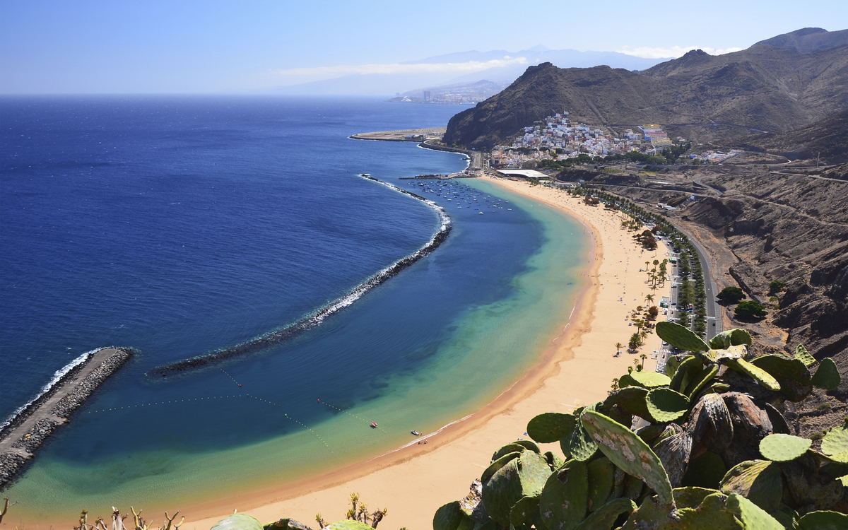 Playa de Las Teresitas auf Teneriffa, Spanien