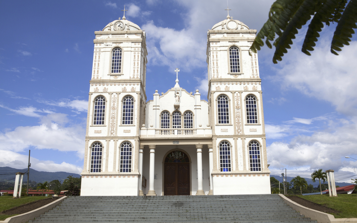 schmuckvolle Sarchi Kirche in Puntarenas, Costa Rica