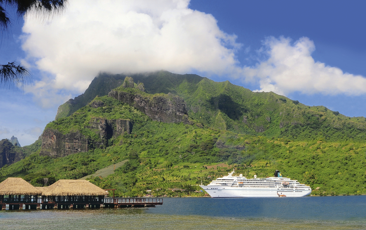 MS Amadea in der Südsee vor Moorea