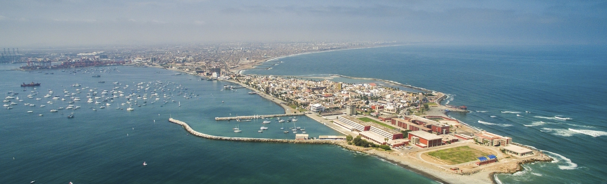 Luftaufnahme von La Punta Callao, Peru
