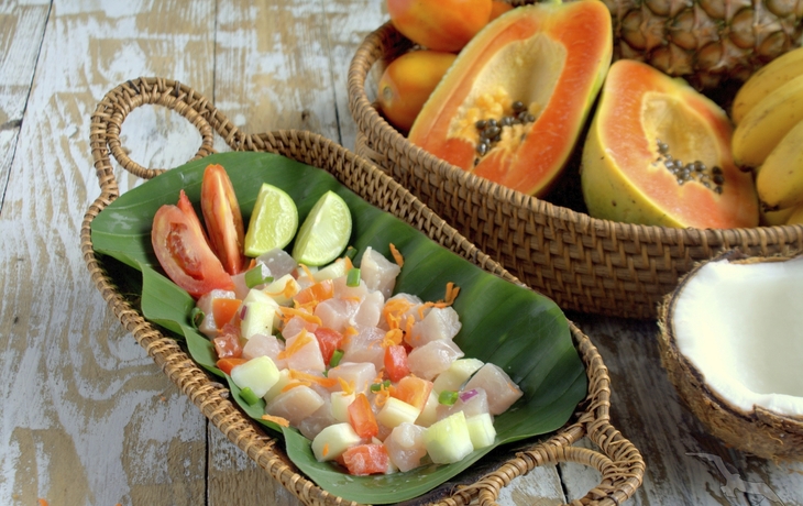 Landestypisches Gericht auf Tahiti, Französisch Polynesien