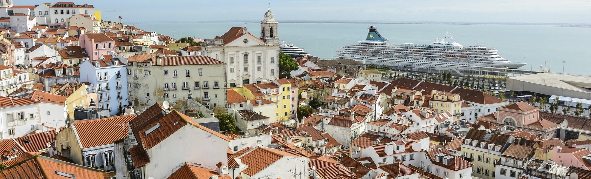MS Artania in Lissabon