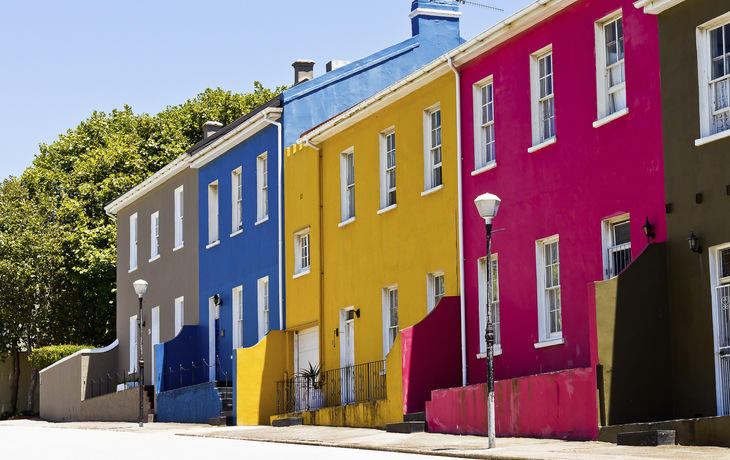 bunte Häuser in Port Elizabeth, Südafrika