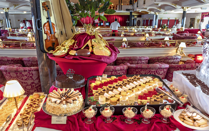 Wiener Kaffeehaus Buffet, MS Deutschland