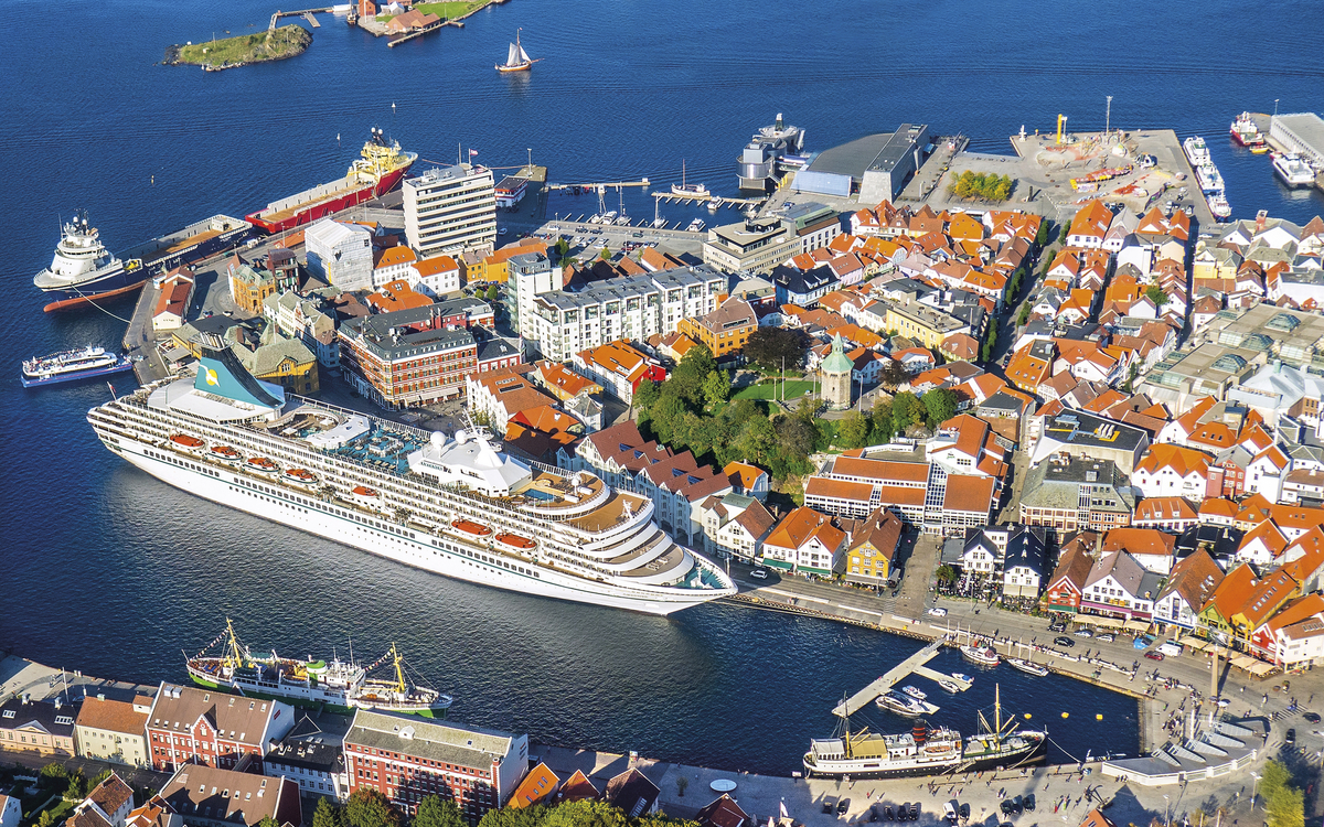 MS Artania in Stavanger