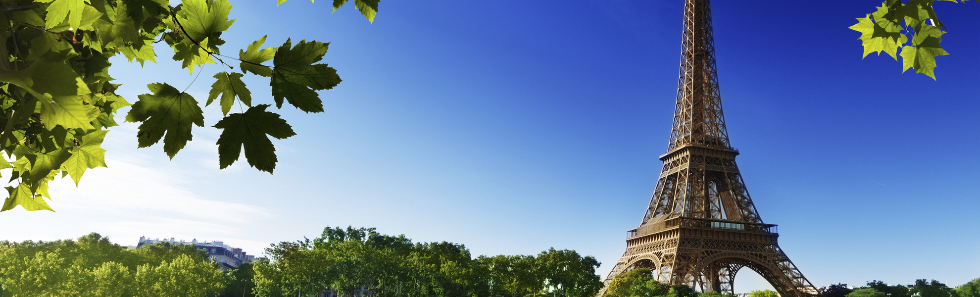 Blick auf den Eiffelturm in Paris, Frankreich
