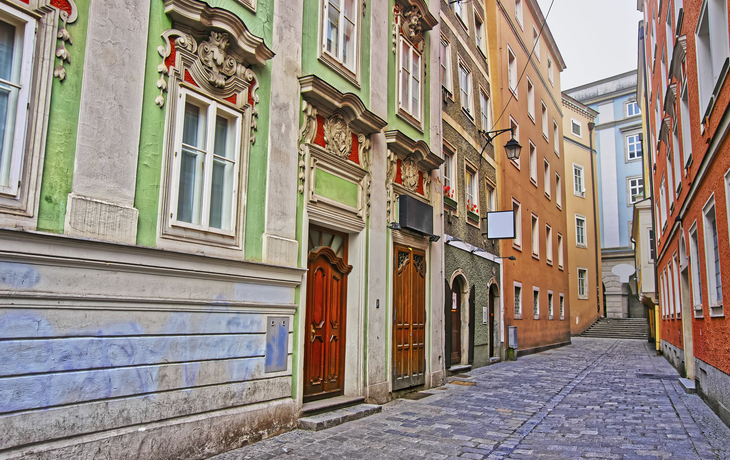 Gasse in der Altstadt von Linz, Österreich