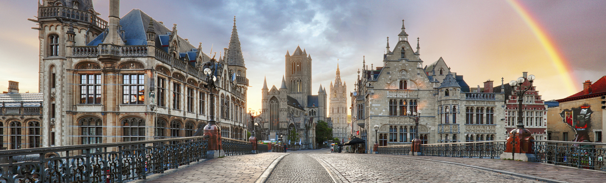 Altstadt von Gent mit Regenbogen