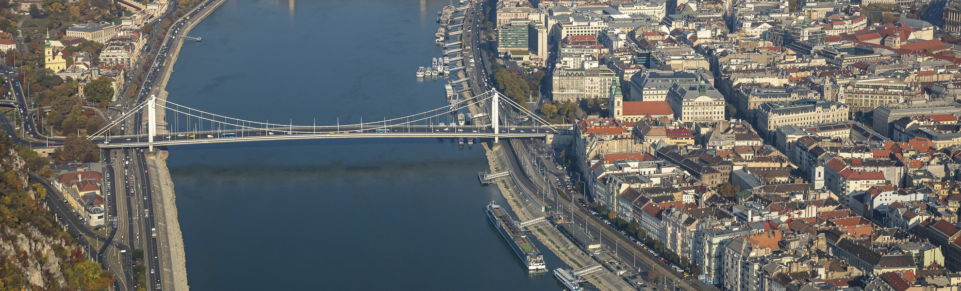 Liegestellen in Budapest, Ungarn