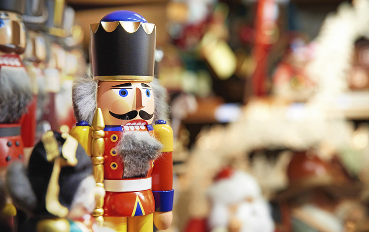Nussknacker auf einem Weihnachtsmarkt