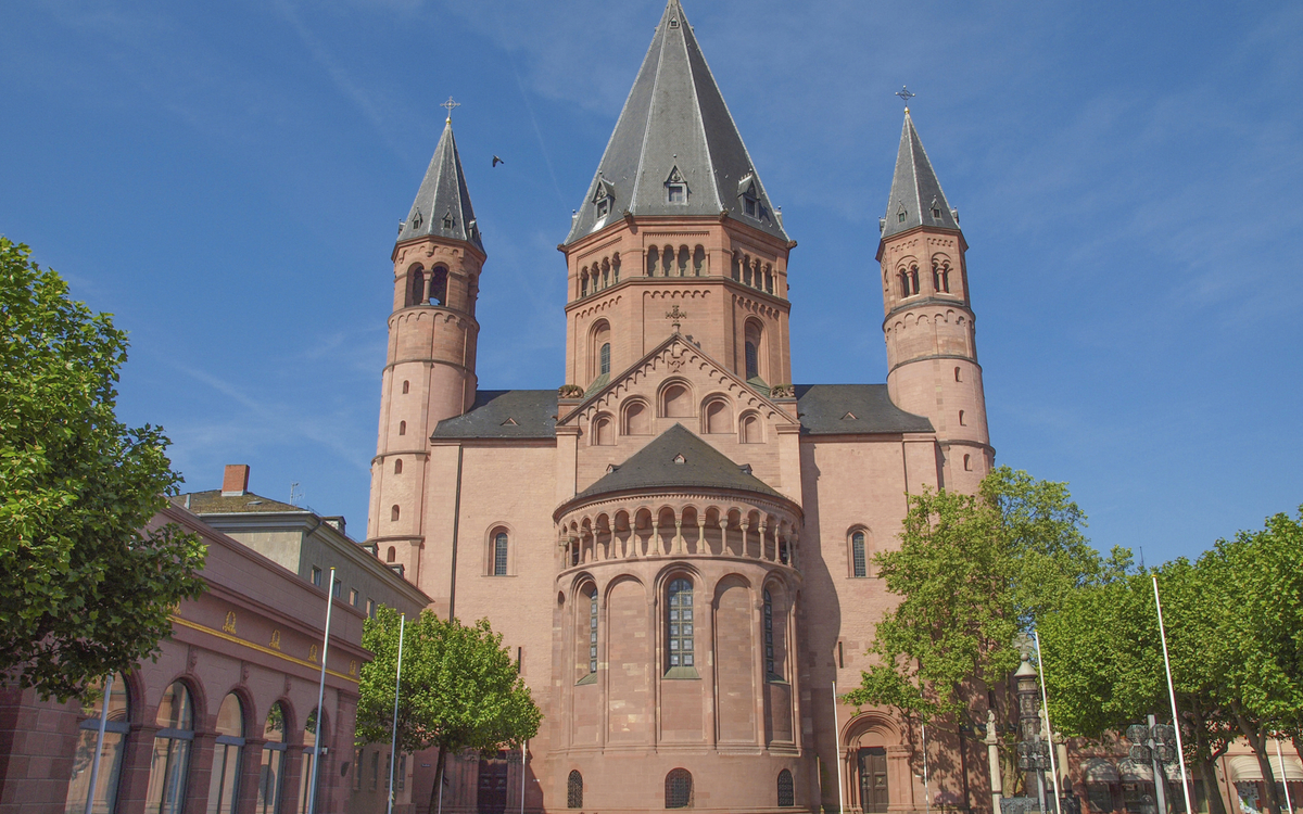Prachtvoller Dom in Mainz, Deutschland