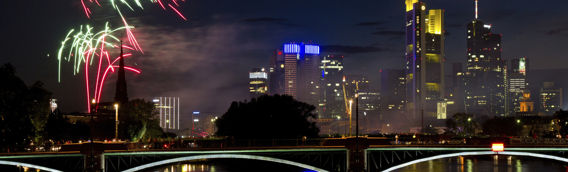 Silvesterfeuerwerk in Frankfurt, Deutschland