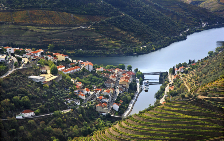 Luftansicht des Duero bei Pinhao, Portugal