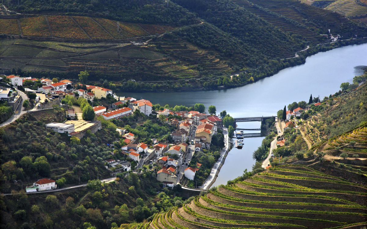 Luftansicht des Duero bei Pinhao, Portugal