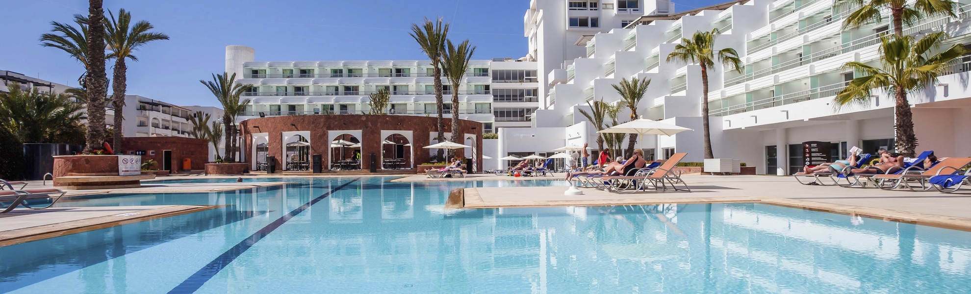 Pool im Amadil Beach Hotel in Agadir, Marokko