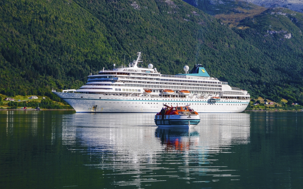 MS Amera in Andalsnes