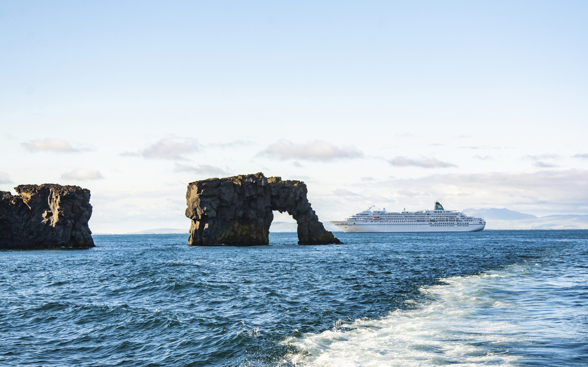 MS Amadea in Heimaey