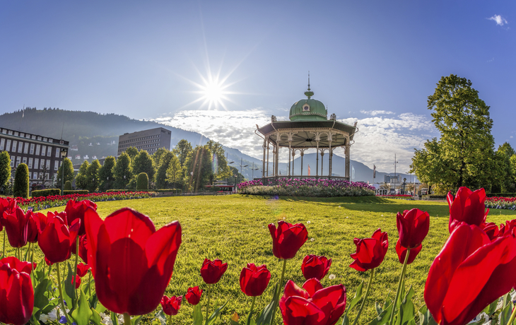 Pavillon in einem Park in Bergen, Norwegen