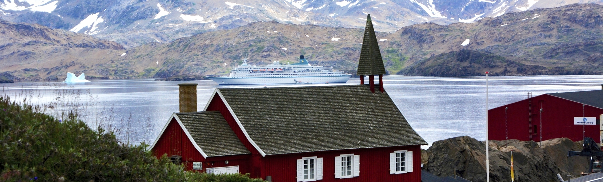 MS Deutschland in Ammassalik