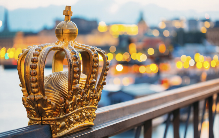 Schwedische Krone auf der Brücke Skeppsholm