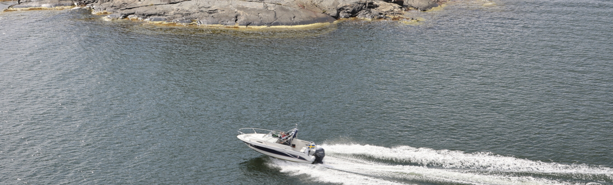 MS Artania in den Schaeren vor Stockholm