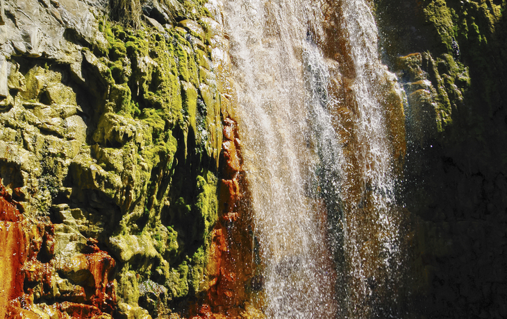 Cascada de Los Colores Wasserfall auf La Palma, Spanien