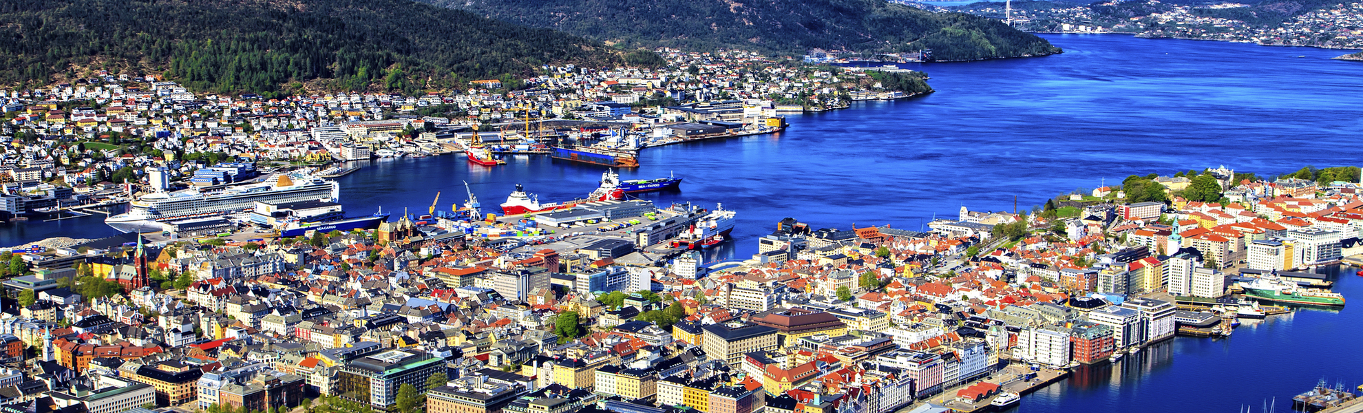 Blick vom Berg Fløyen auf Bergen, Norwegen