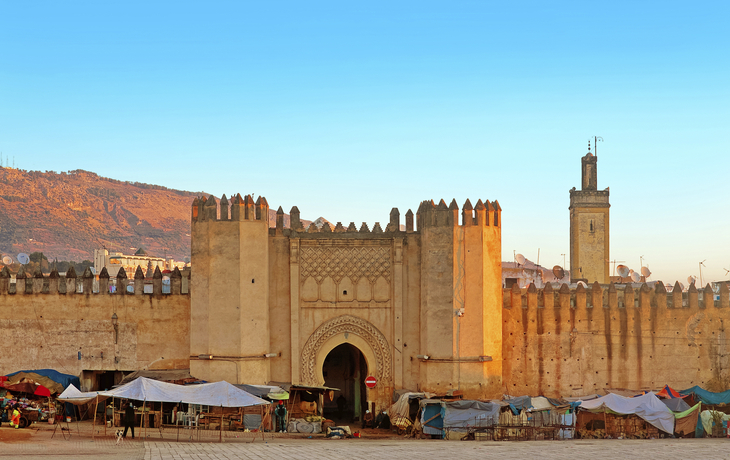 Eingangstor in die Medina in Fes, Marokko