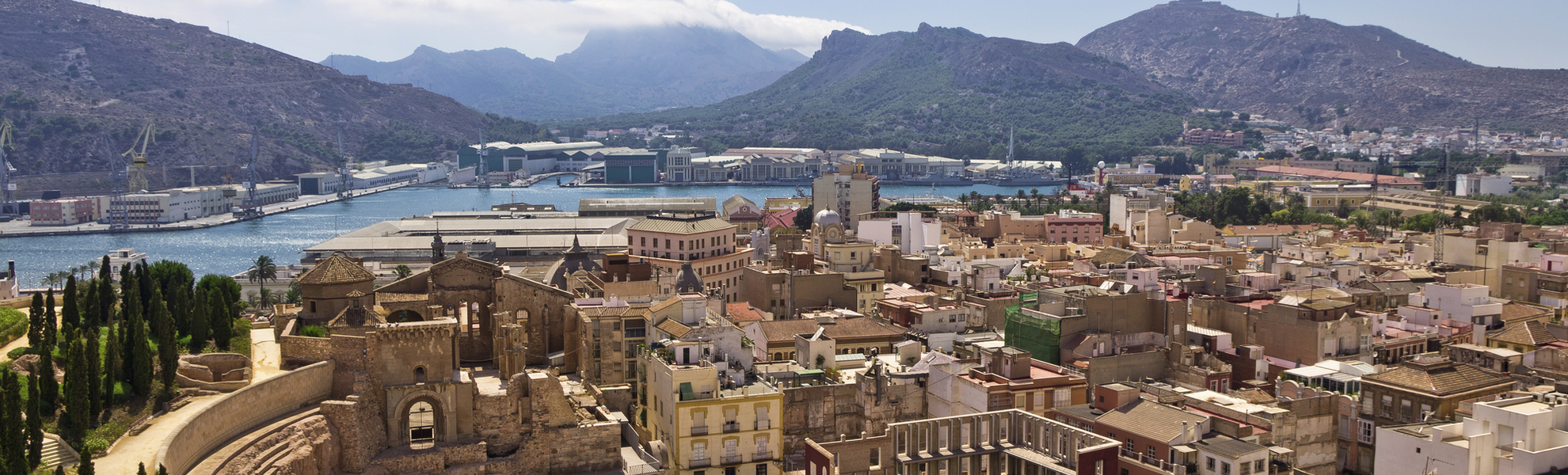 Ausblick auf die Stadt und den Hafen Cartagenas, Spanien