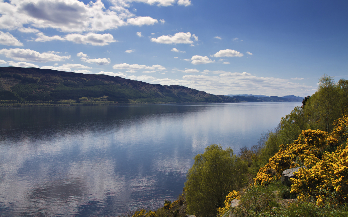 Loch Ness in Schottland