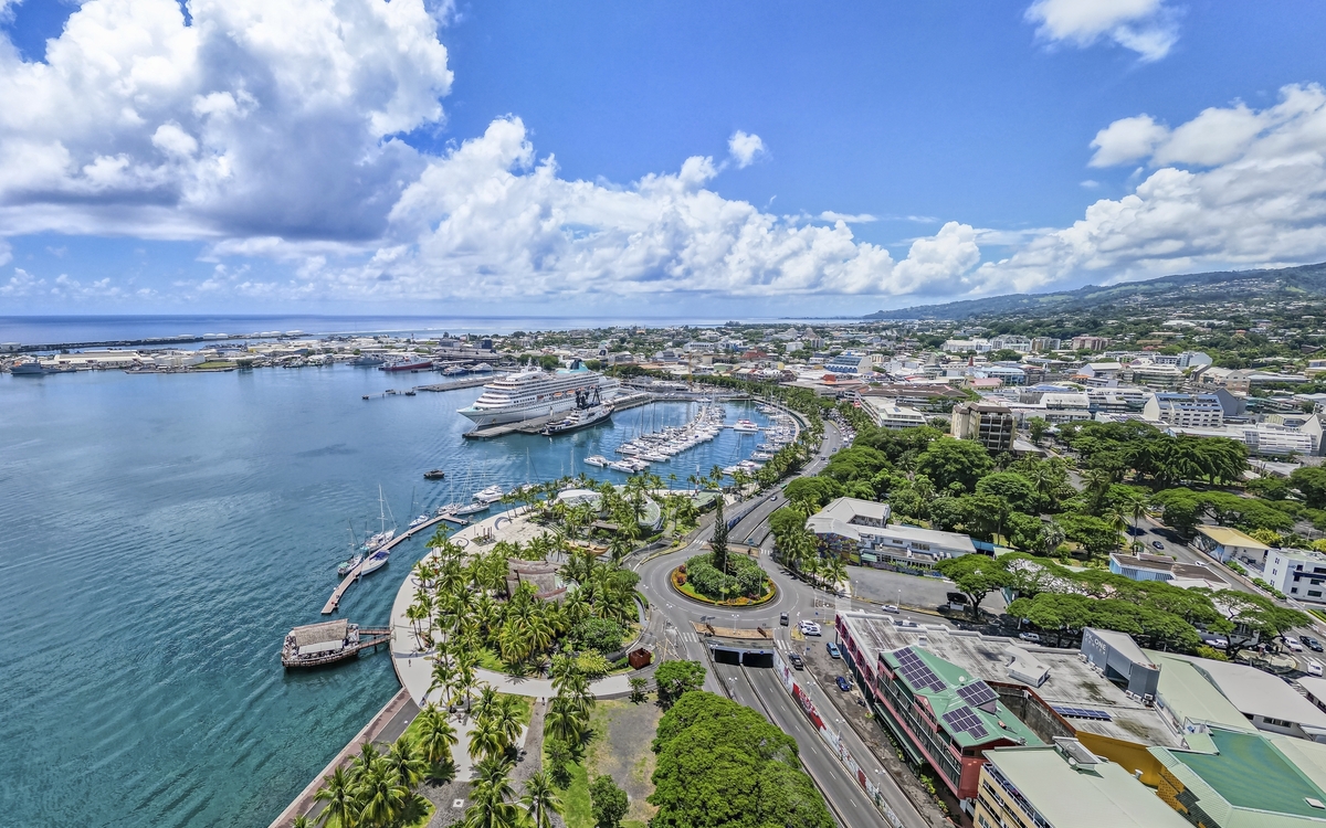 MS Amera in Papeete