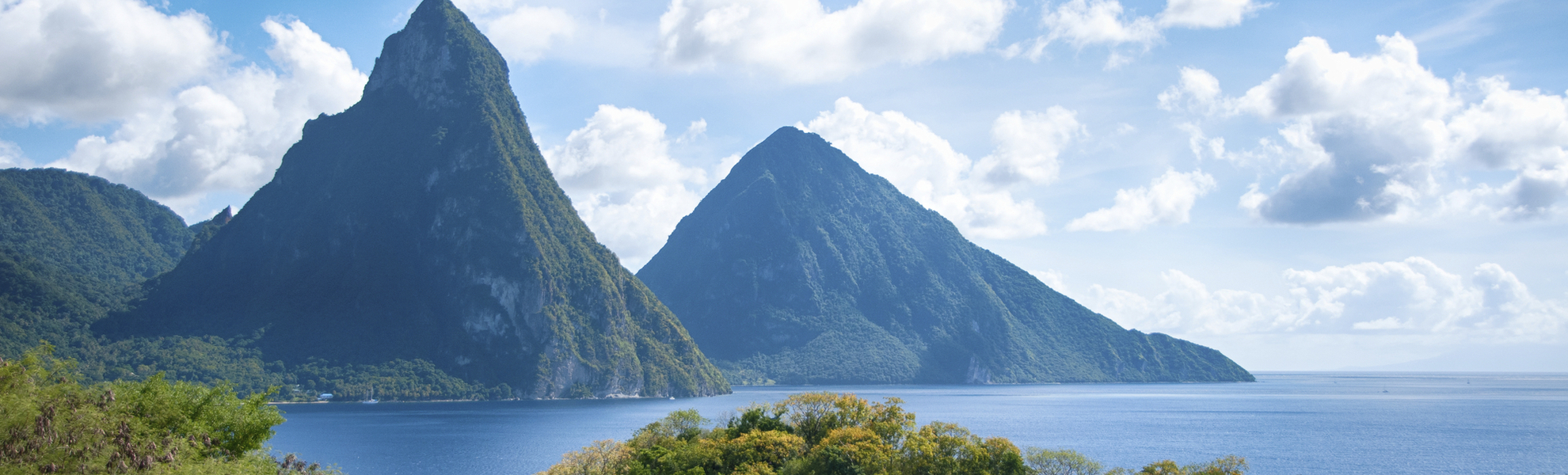 Blick auf den kleinen und großen Piton, St. Lucia