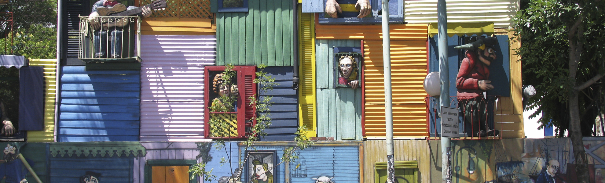 Bunte Häuserfassade in La Boca in Argentinien