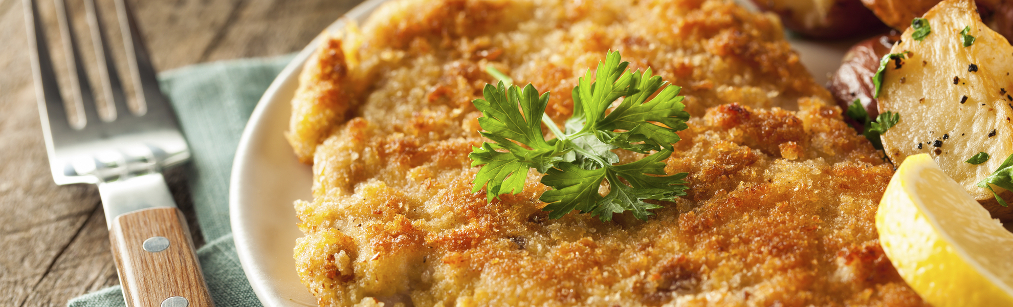 schmackhaft zubereitetes Wiener Schnitzel