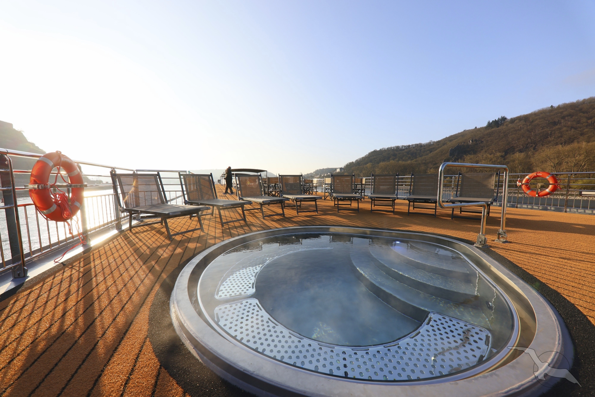 Kleiner Pool auf dem Sonnendeck