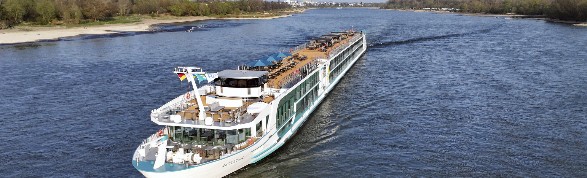 MS Aurelia auf dem Rhein