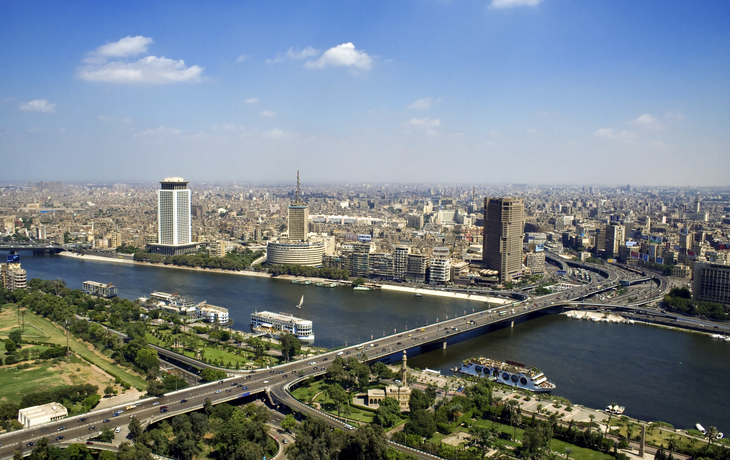 Luftansicht über Kairo und den Nil in Ägypten