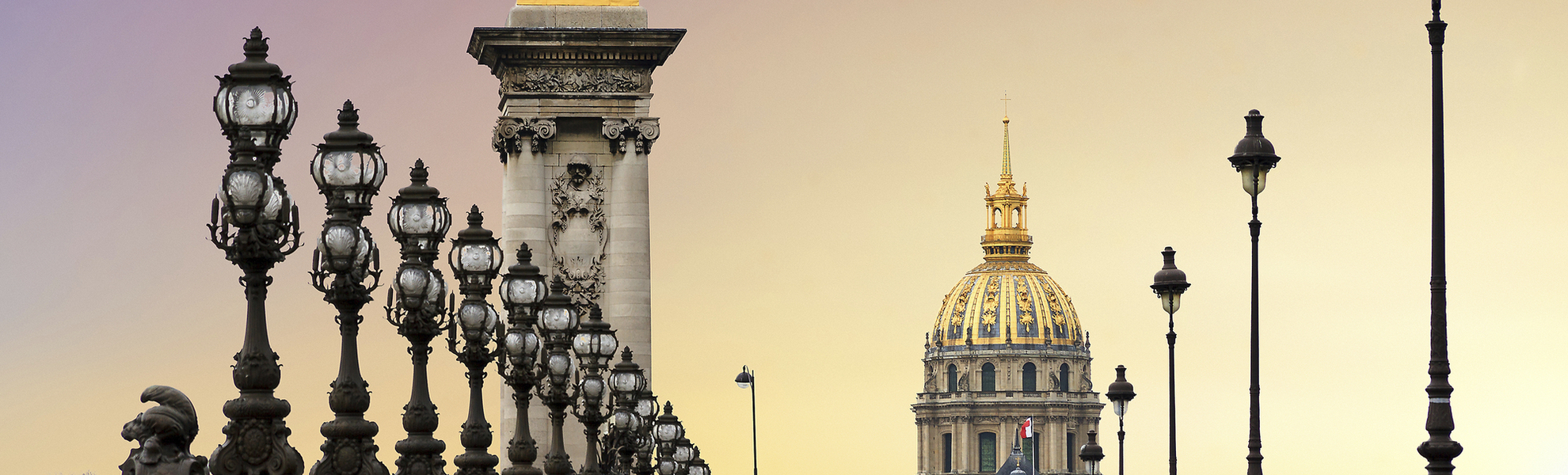 Pont Alexandre 3 und Les Invalides in Paris, Frankreich