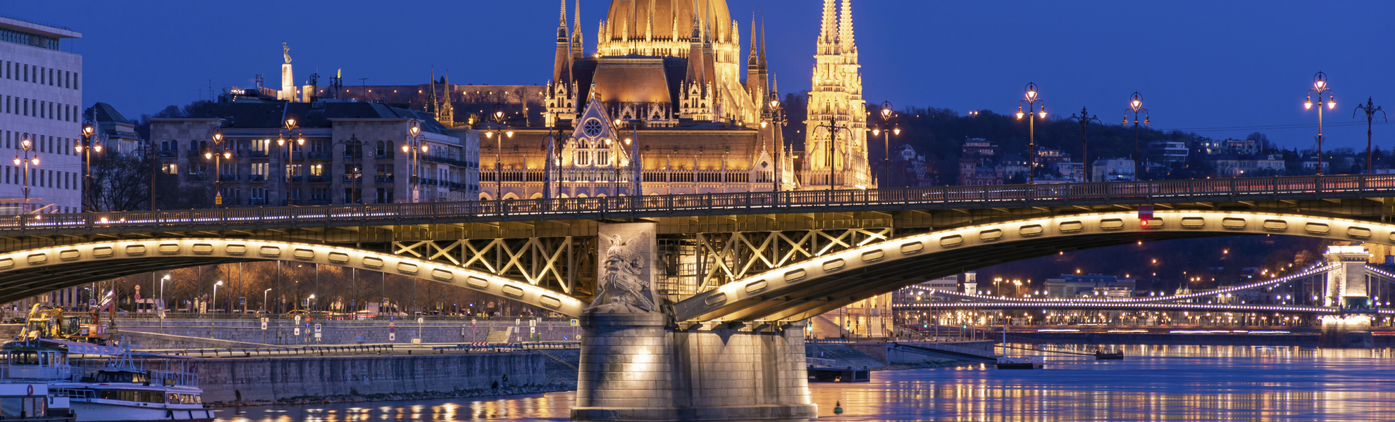 Budapest bei Nacht, Ungarn