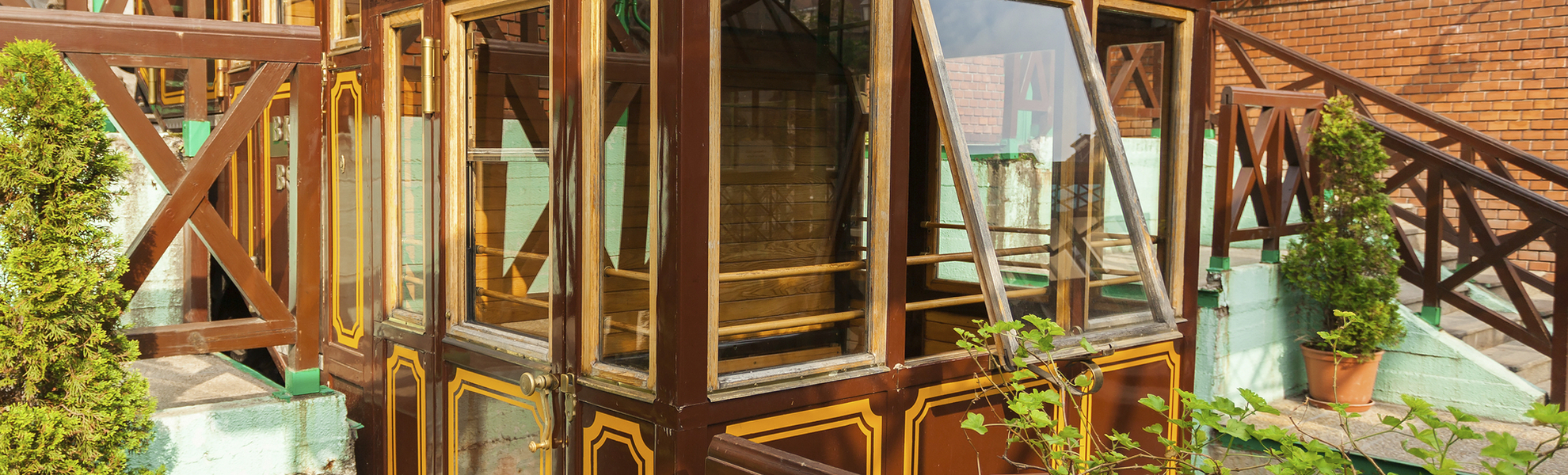 Gellert Aufzug, Budapest, Ungarn