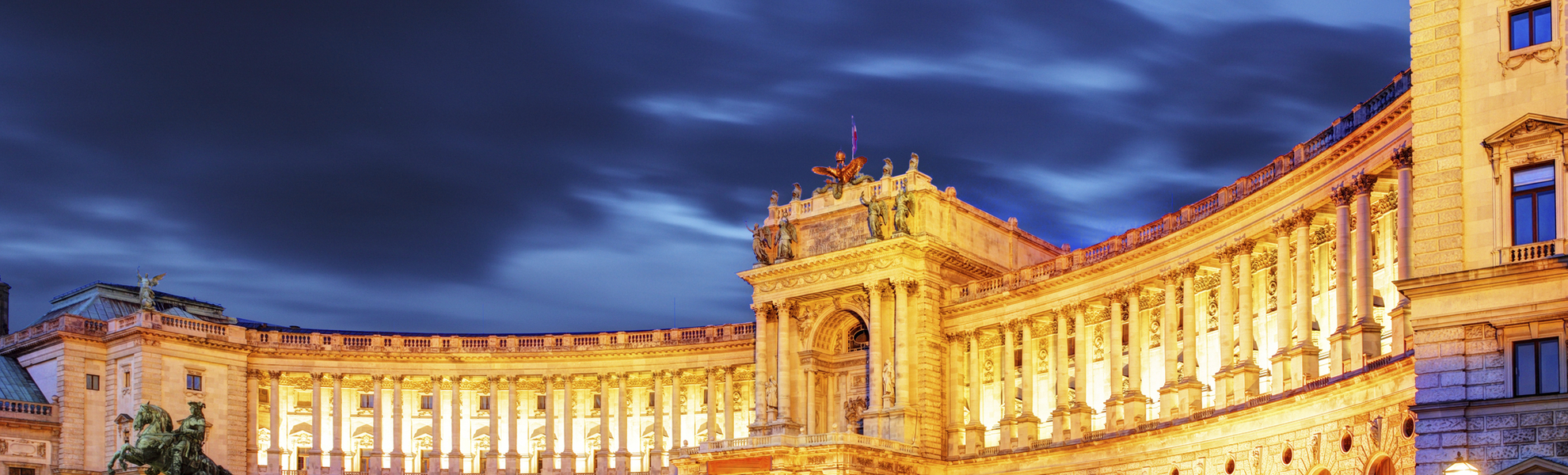 Alte Hofburg in Wien bei Nacht, Österreich