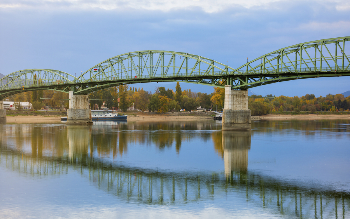 Maria-Valeria-Brücke bei Esztergom, Ungarn
