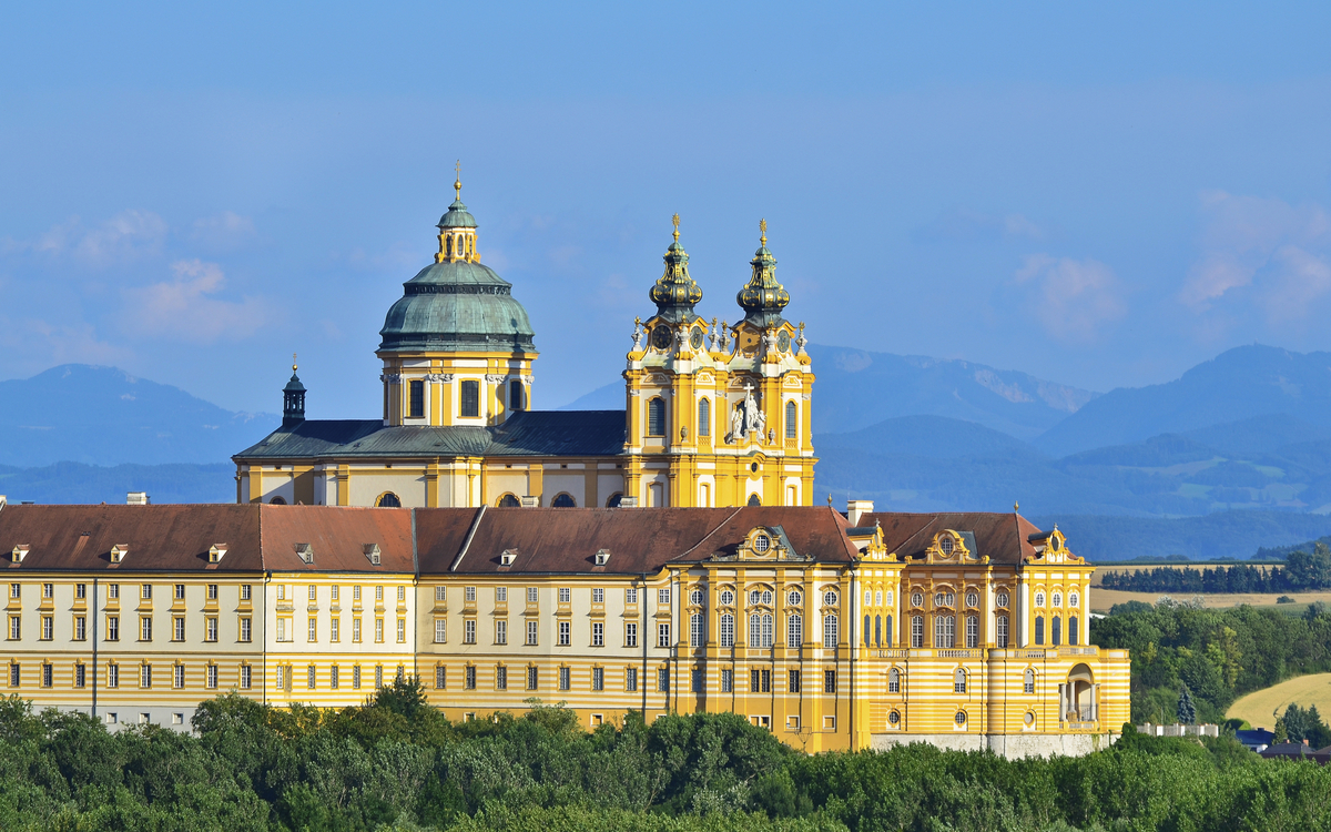Die Stiftskirche in Melk, Oesterreich