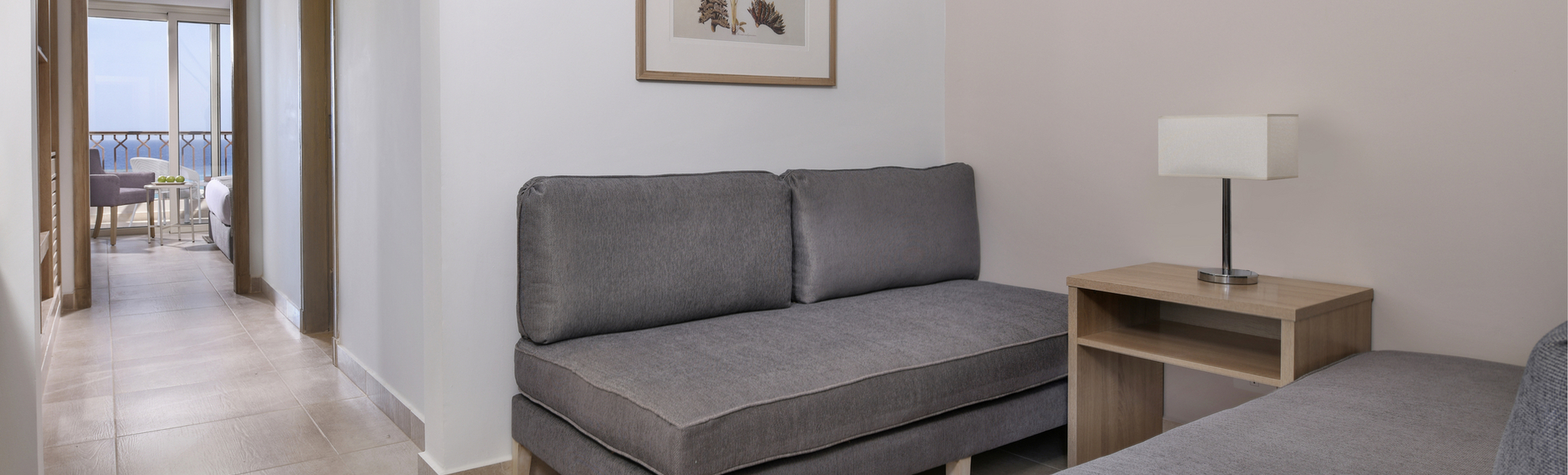 Beispiel Familienzimmer Deluxe Pool-/Meerblick