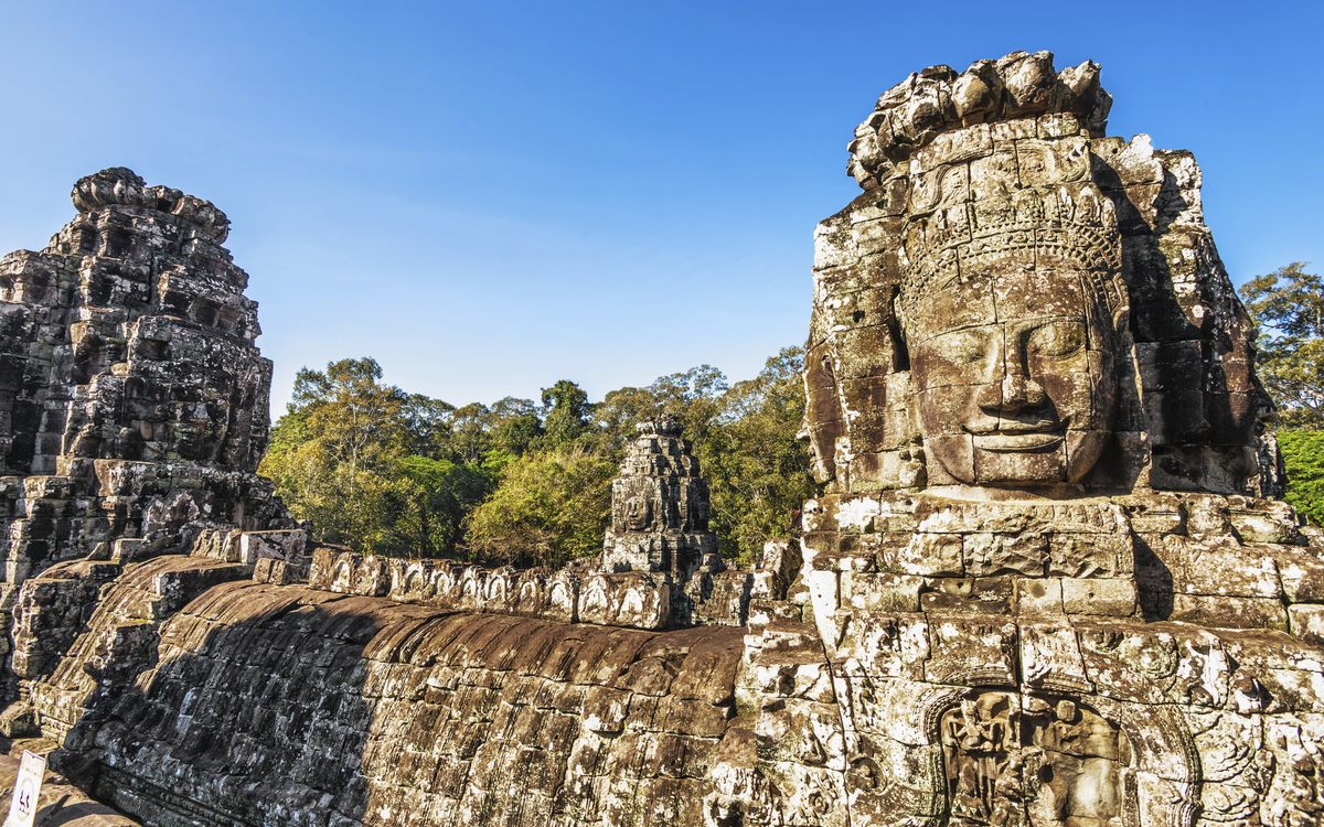 Steinskulptur in der Tempelanlage Angkor Wat, Kambodscha