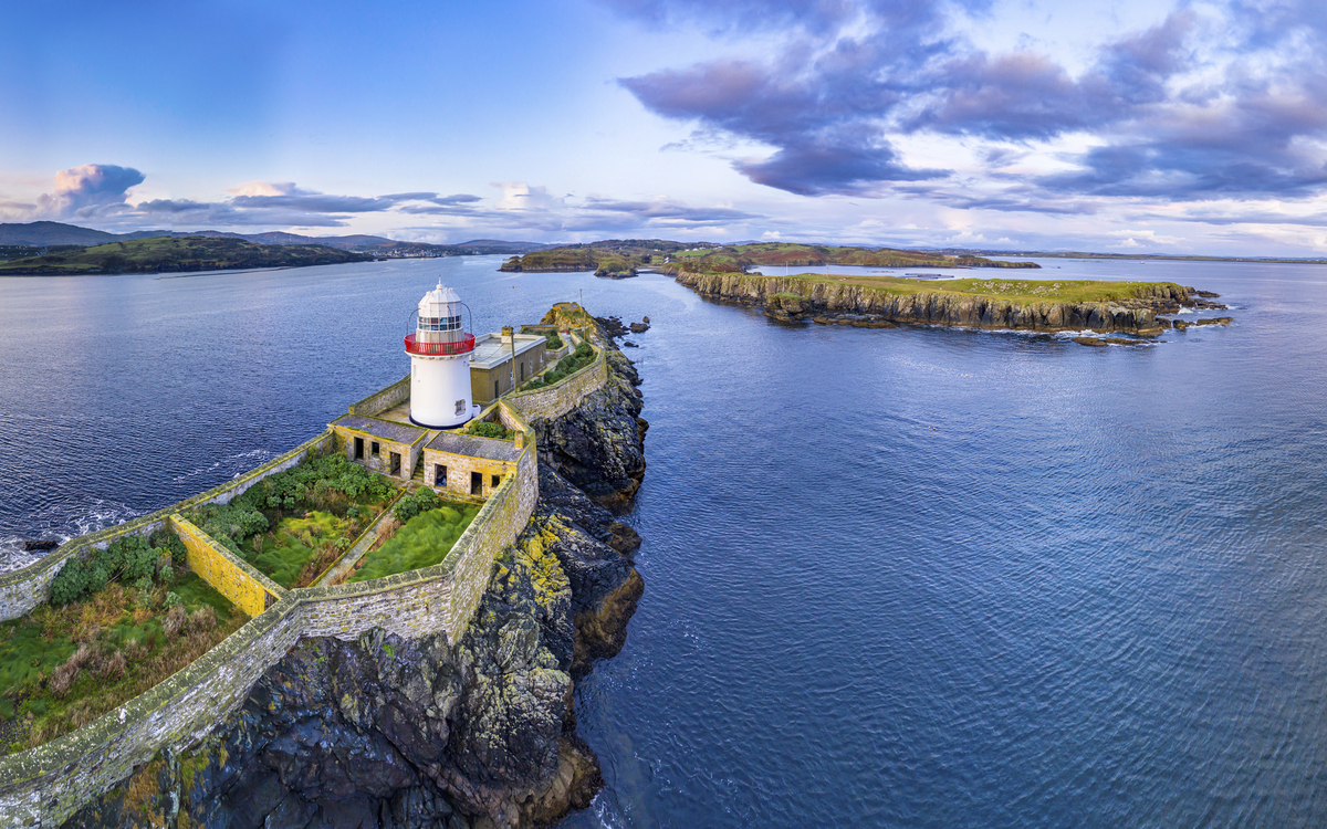 Leuchtturm auf Rotten Island, Irland