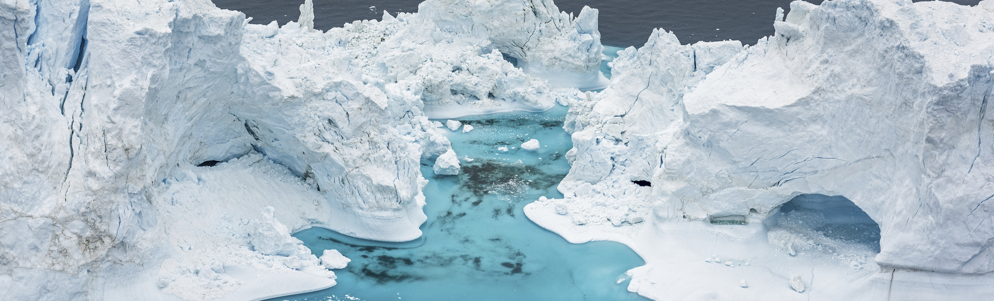 Hubschrauberflug über den Eisfjord