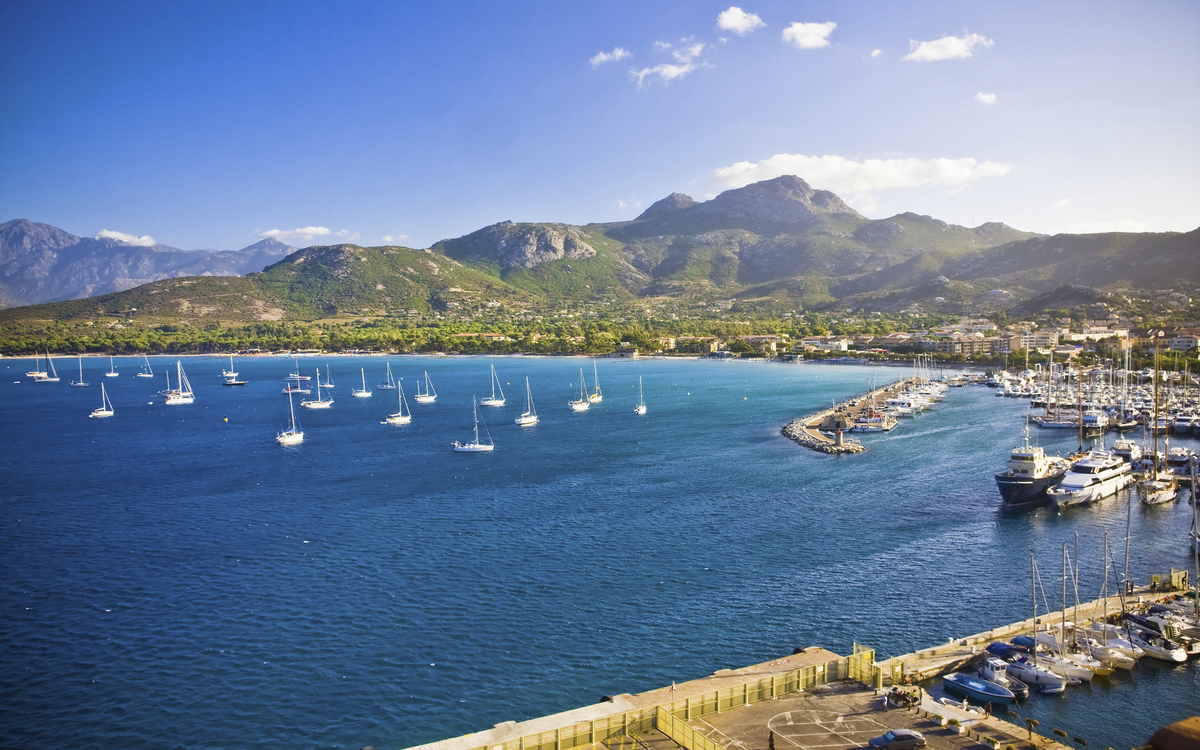 Hafen von Calvi auf der Insel Korsika, Frankreich