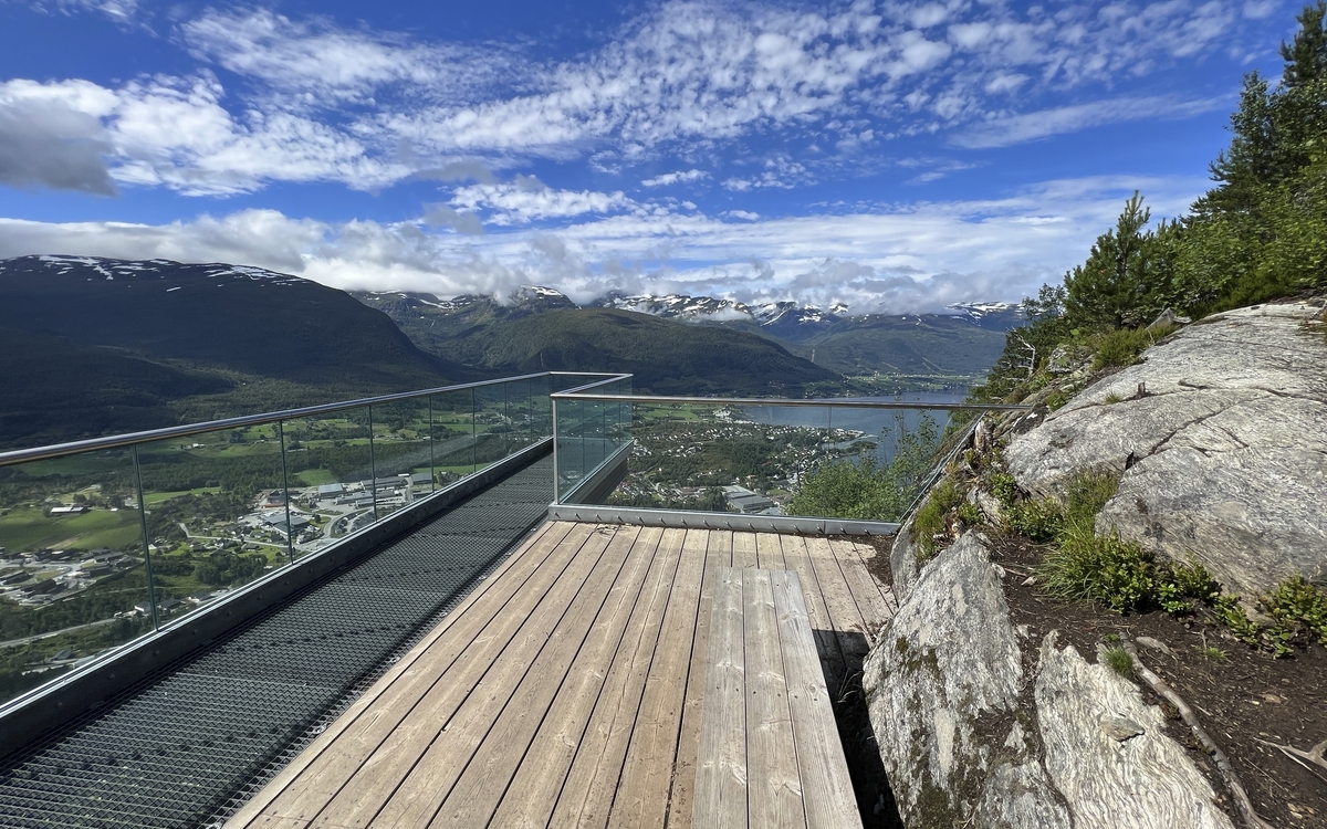 Sandane, Aussichtsplattform