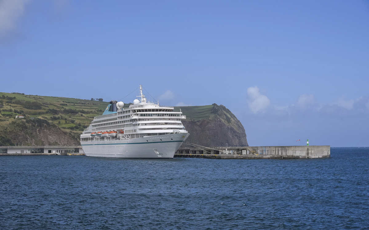 MS Amera in Horta